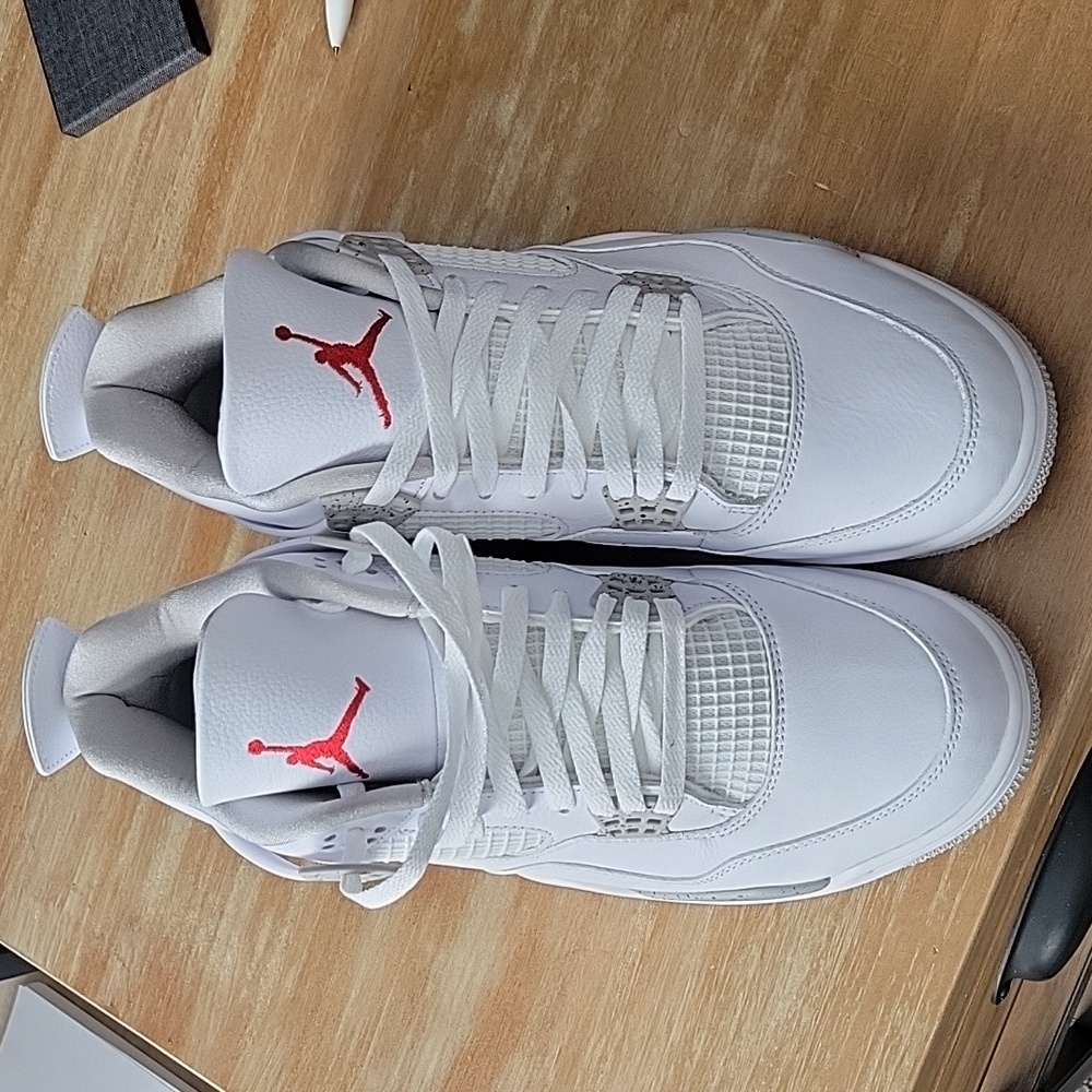 Jordan 4 White Oreo